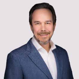 Chris Dove